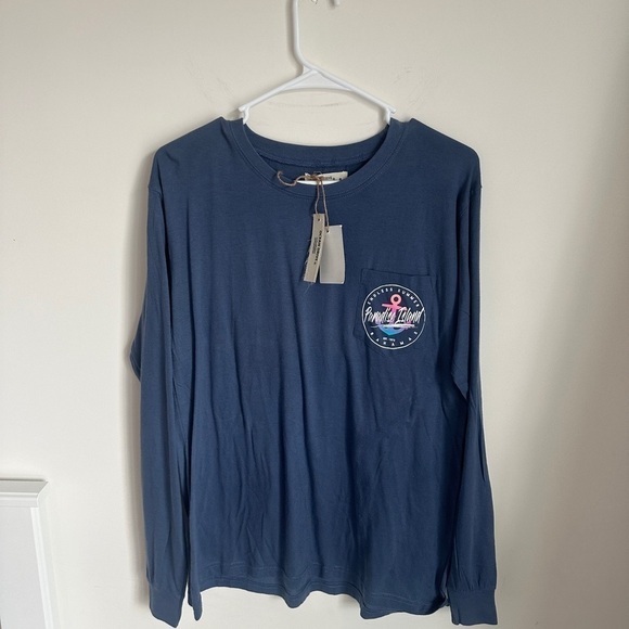 Ocean Drive Tops - NWT Dark Blue Bahamas Graphic Long Sleeve Top Small